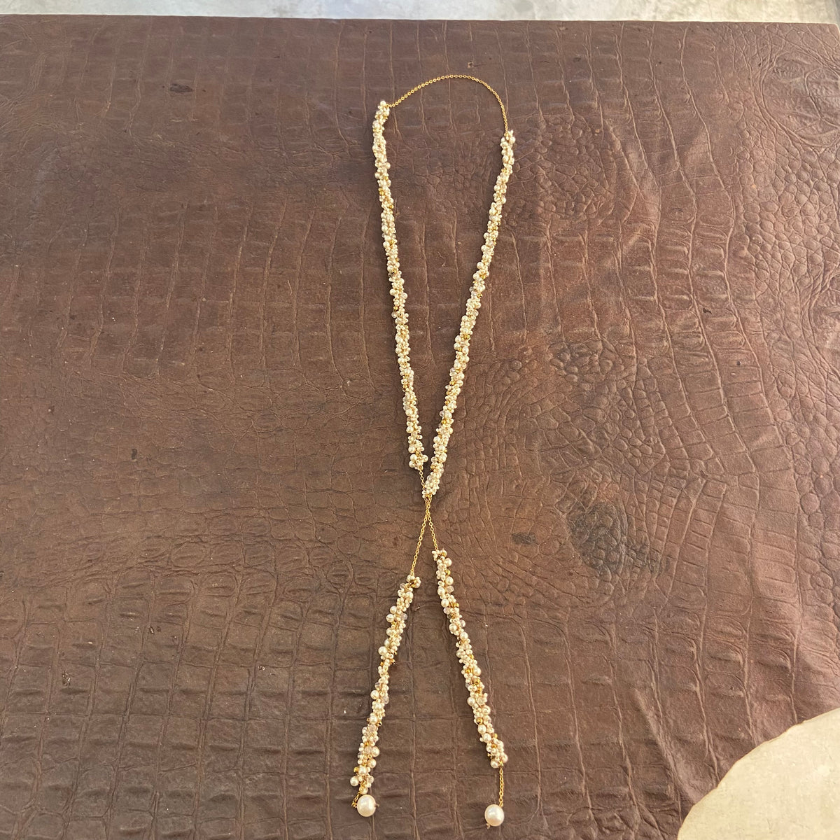 Collana perle piccole a cravattino