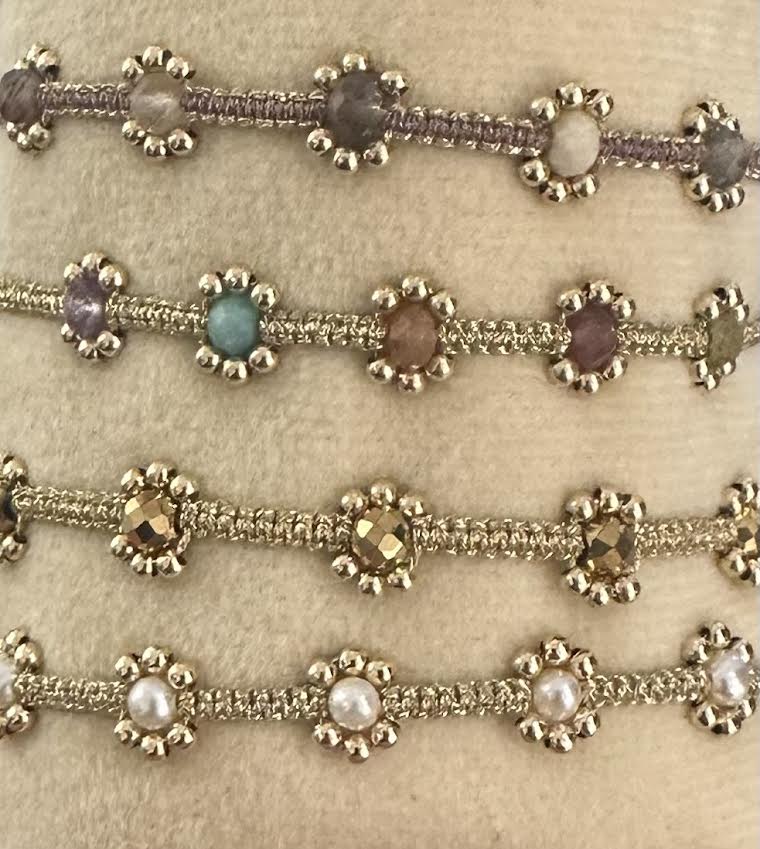 BRACCIALE FIORI BIANCHI