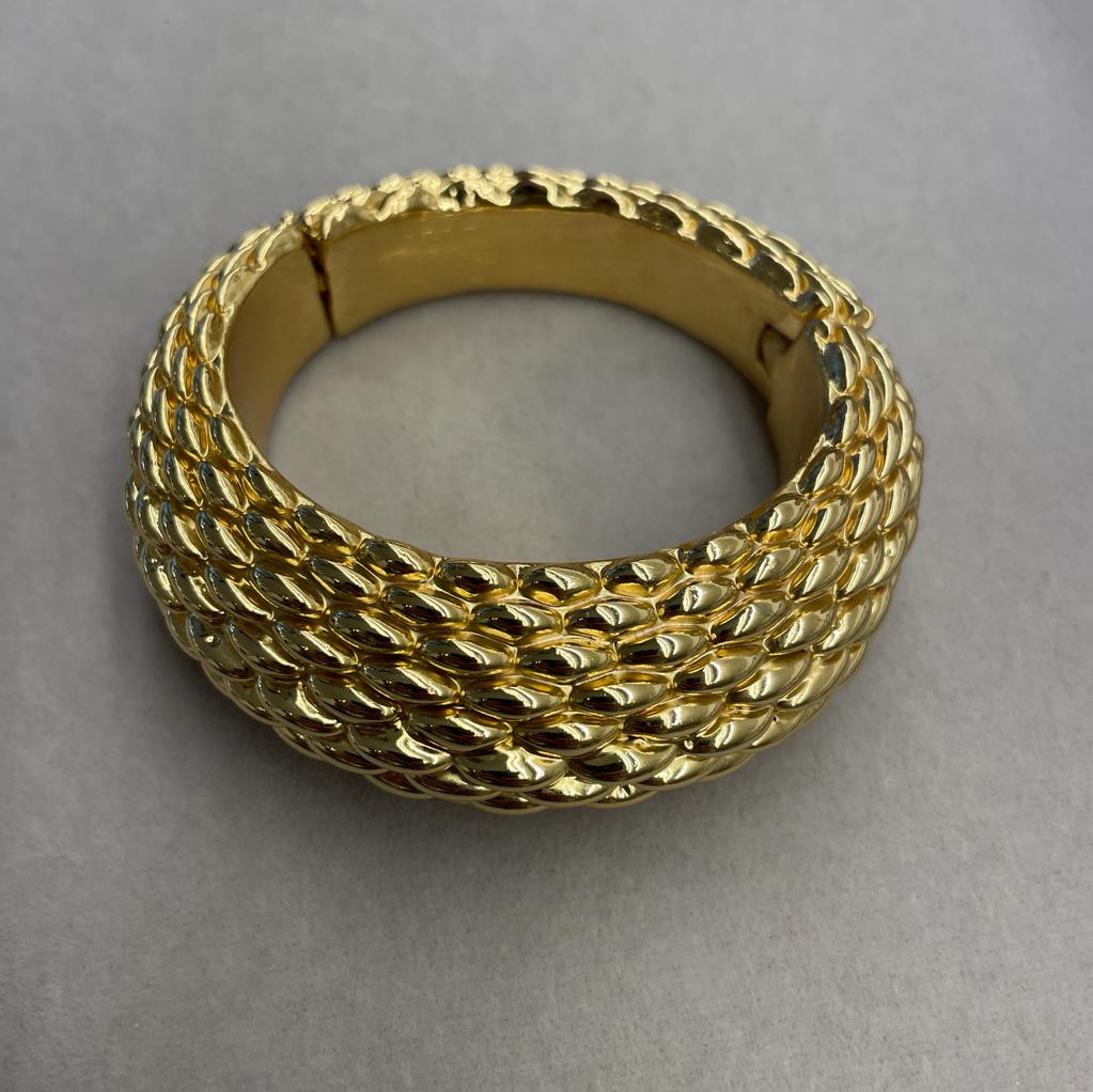 Bracciale rigido dorato
