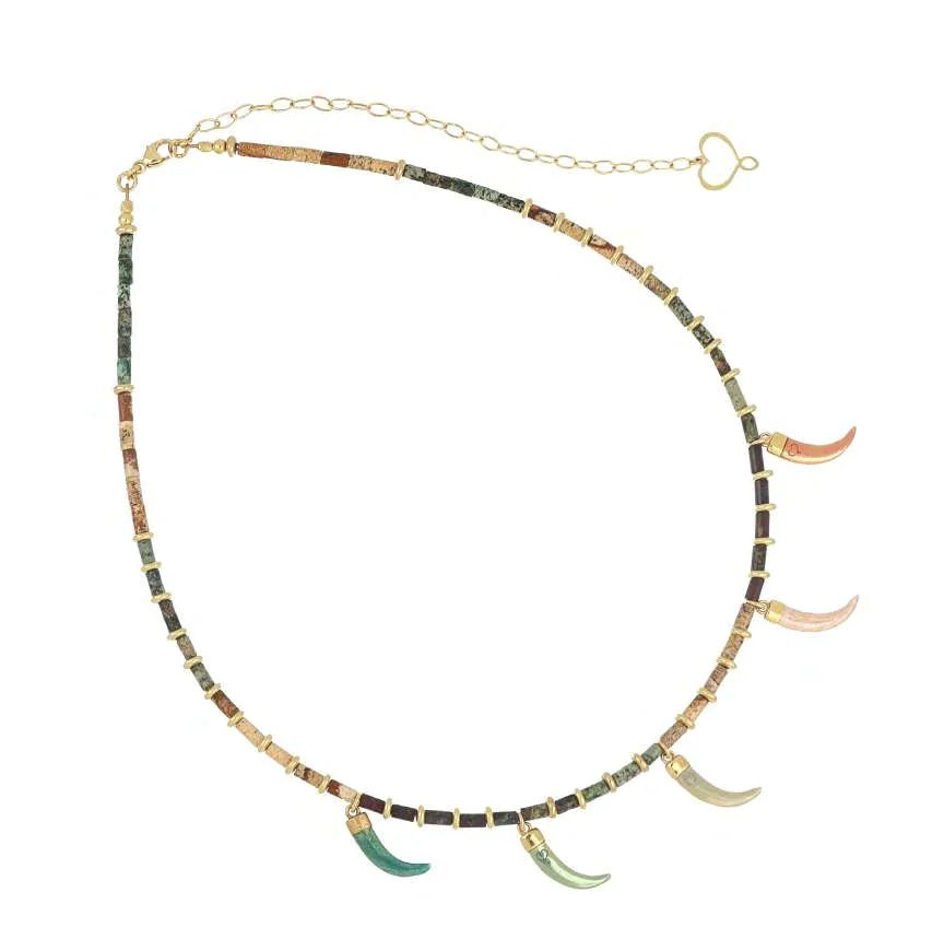 Girocollo Talismani in argento 925 galvanica oro giallo con pietre tubino e 5 zanne smaltate pendenti