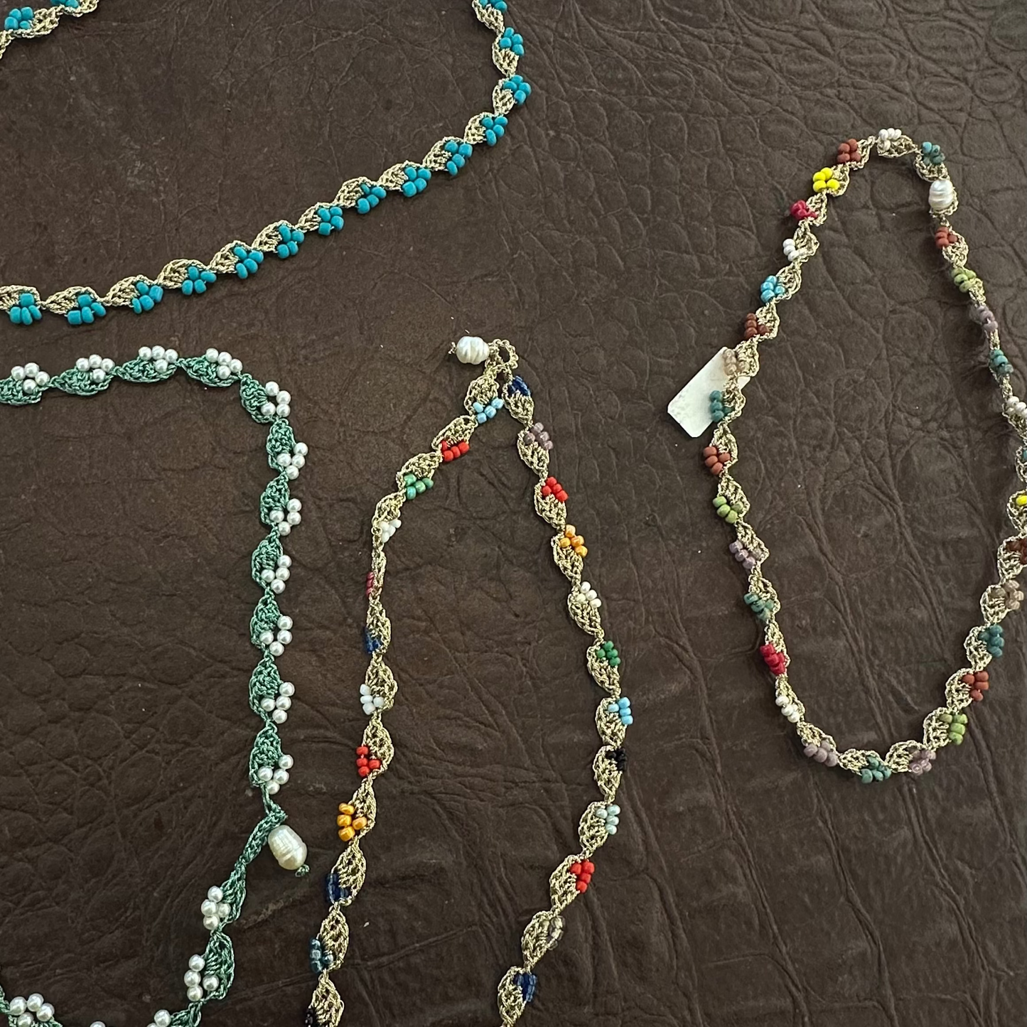 collana perline colorate filo lurex