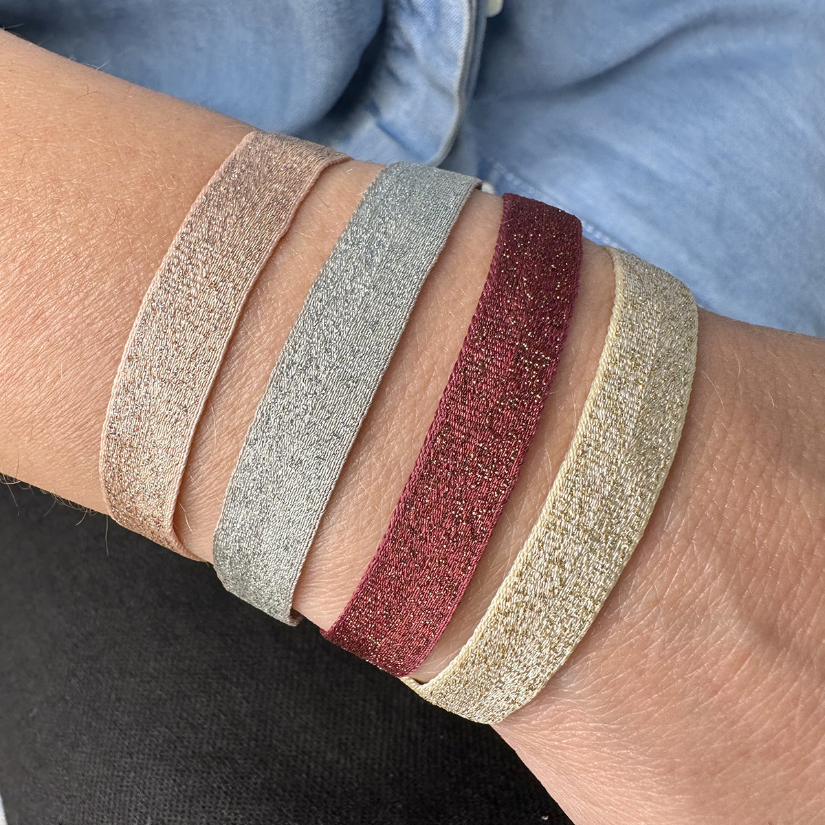 Bracciale in tessuto oro