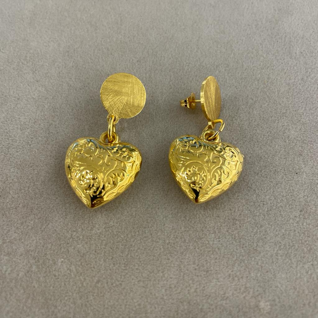 Orecchini pendenti con cuore