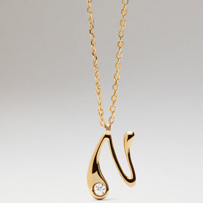 Collana con pendente iniziale N