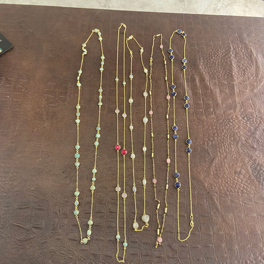 Collane in ottone con pietre colorate